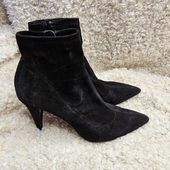 Alice + Olivia Camryn Black Suede Leather‎ Ankle Booties size 37.5 - Picture 1 of 8